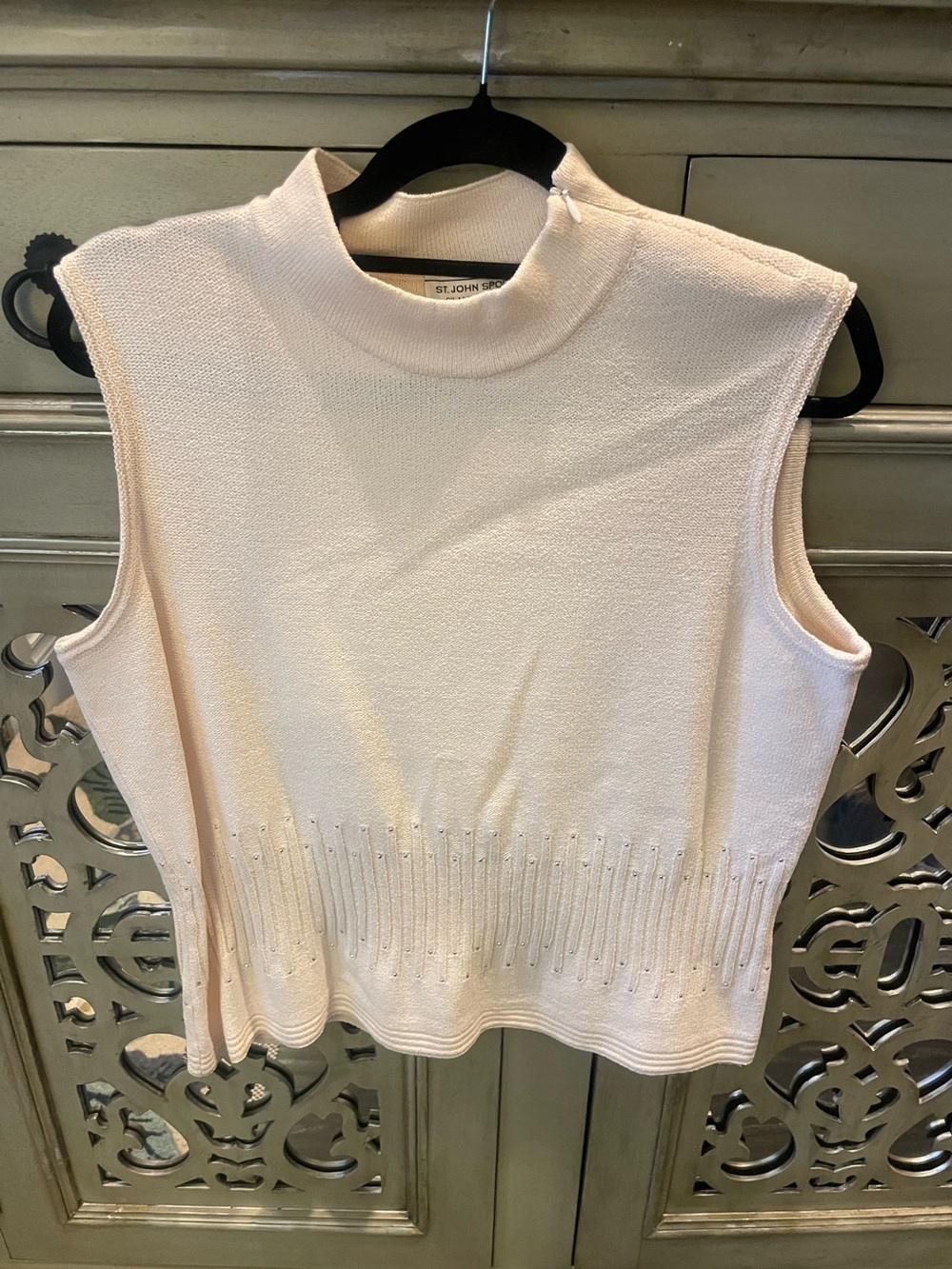 St. John Collection Sleeveless Knit Shell in Crème